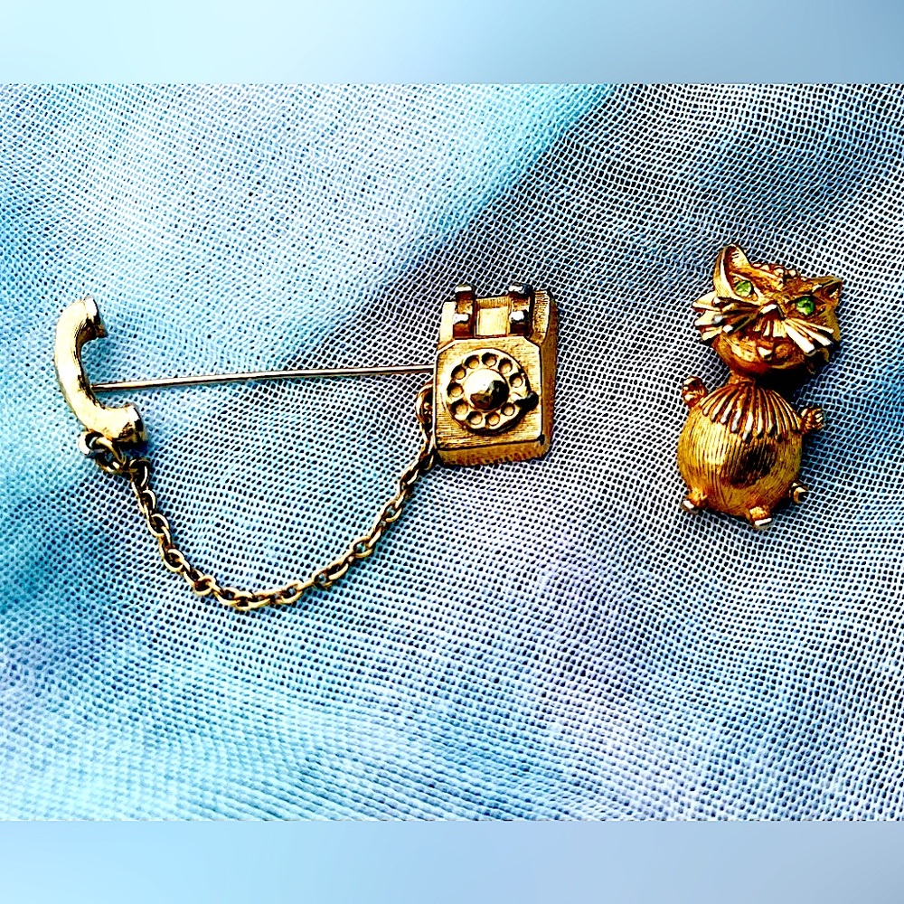 2 MCM Pins Cat and Telephone!